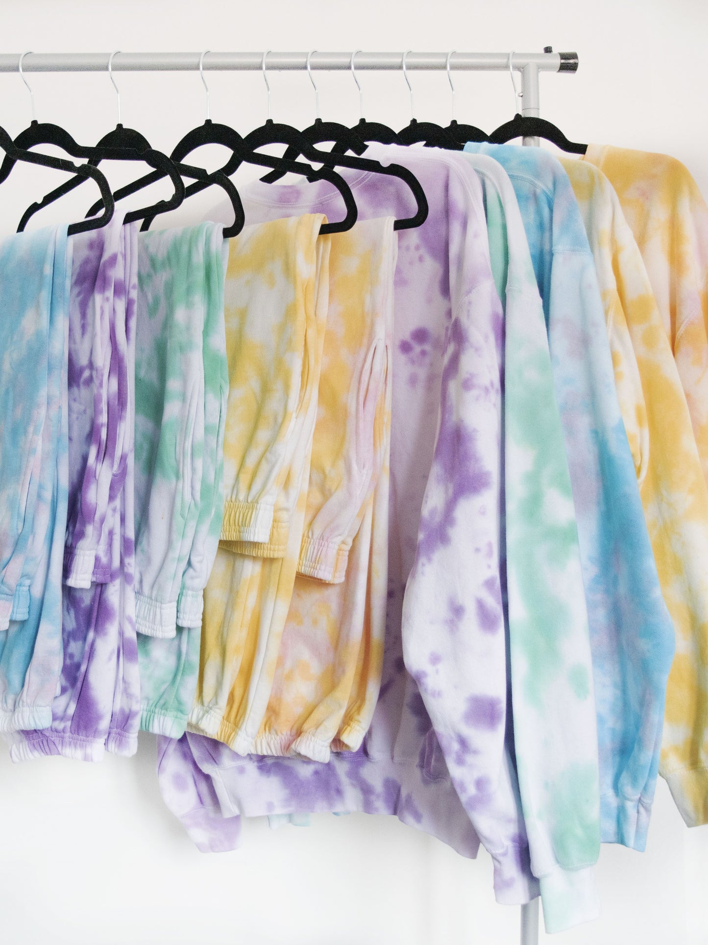 Pastel Rainbow Tie Dye Sweatshirt