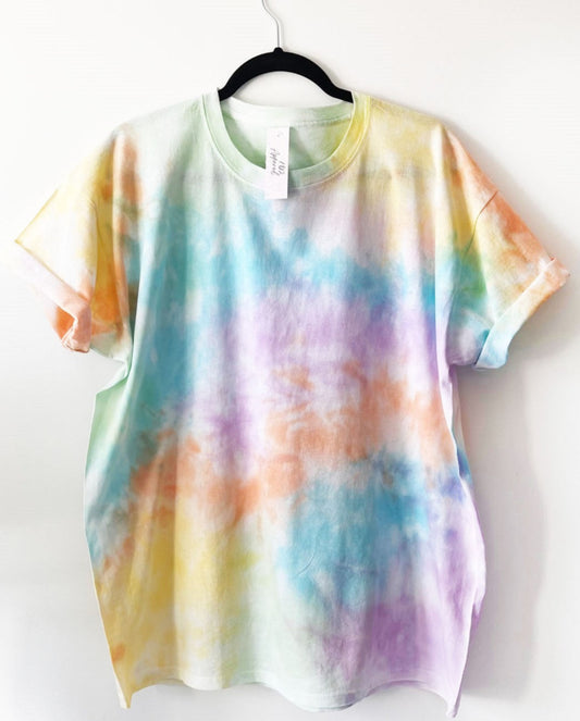 crewneck t shirt with pastel rainbow colours, blended into an all over print